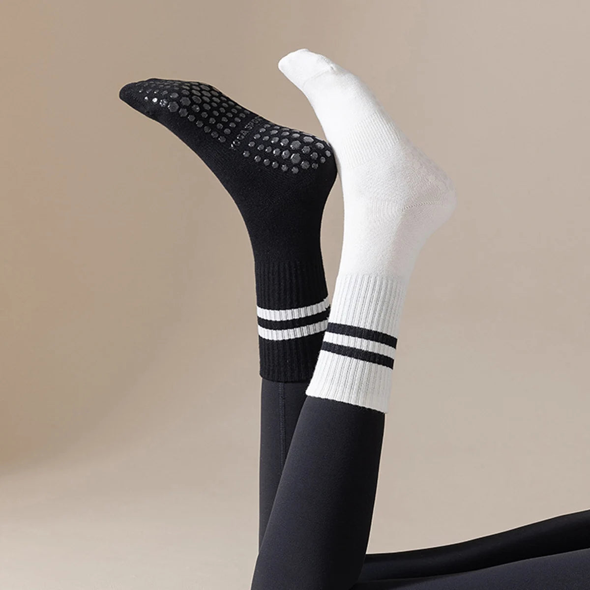 Chaussettes de Yoga Antidérapantes, Lot de 4 pour Pilates et Barre